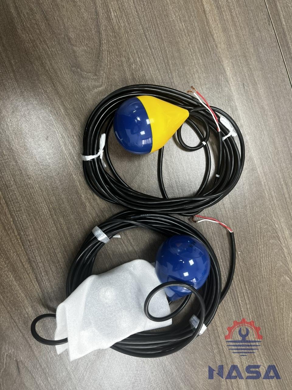 z5374563508398_8d6cce5accfb722e238a7f2f3dae7bef (1) Phao báo mức nước thải Shinmaywa MS21